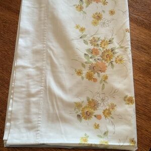 Vintage Burlington House Gold Star TWIN FLAT sheet Yellow Floral edge